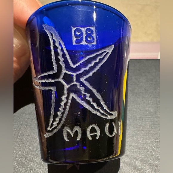 Set of 5 Souvenir Shot Glasses from Around the World - Picture 8 of 10